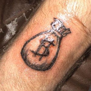 Meet your Posher, Chloe